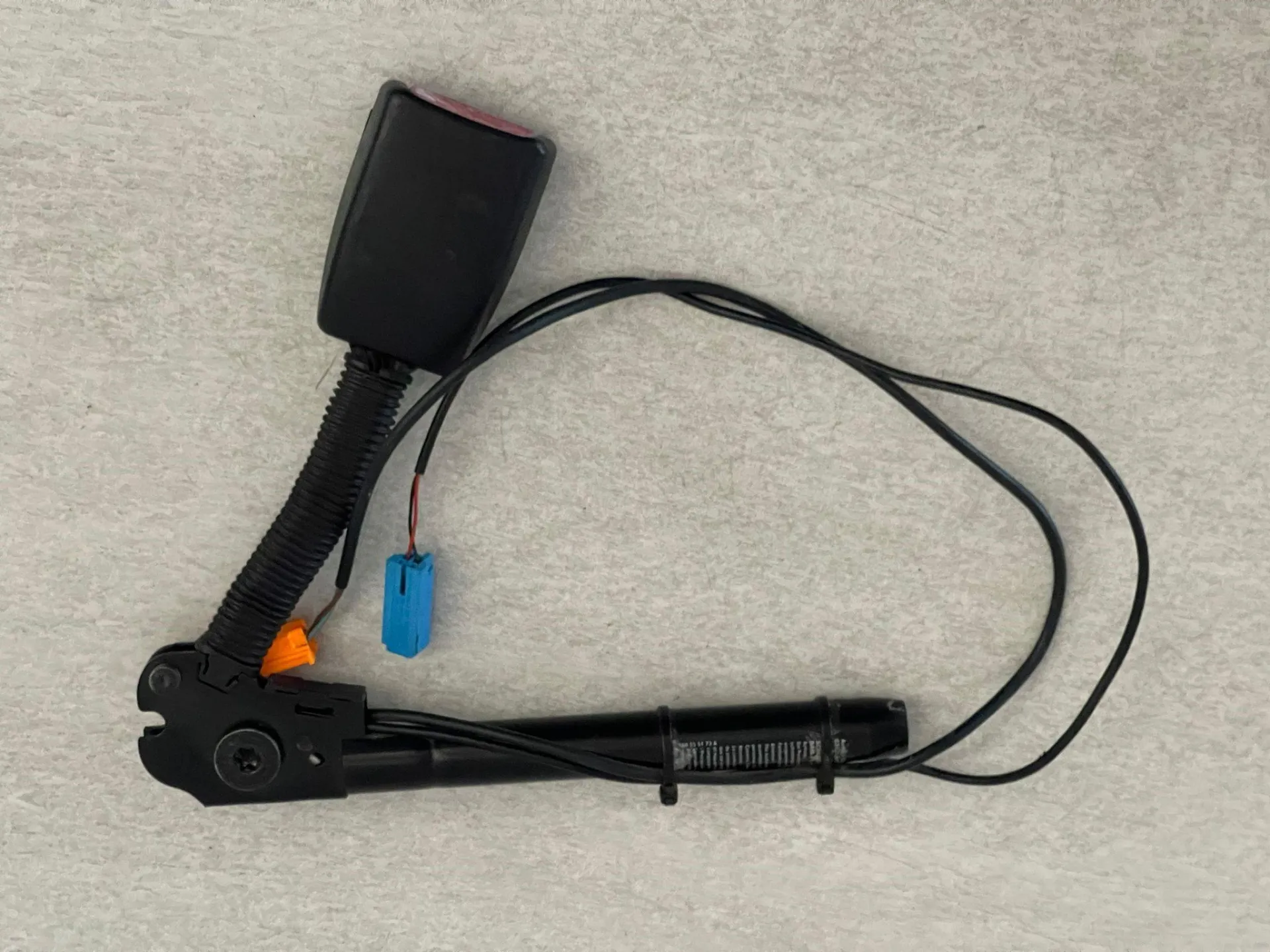 PRETENSIONATORE con codice 601121000A da LAND ROVER Range Rover SPORT (05>13)