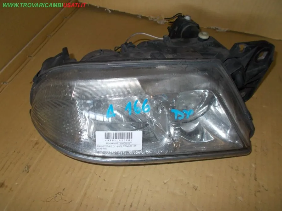 PROIETTORE D. ALFA ROMEO 166 (936-W9)
