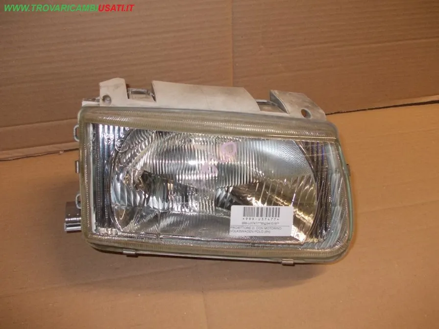 PROIETTORE D. CON MOTORINO VOLKSWAGEN POLO (6N)