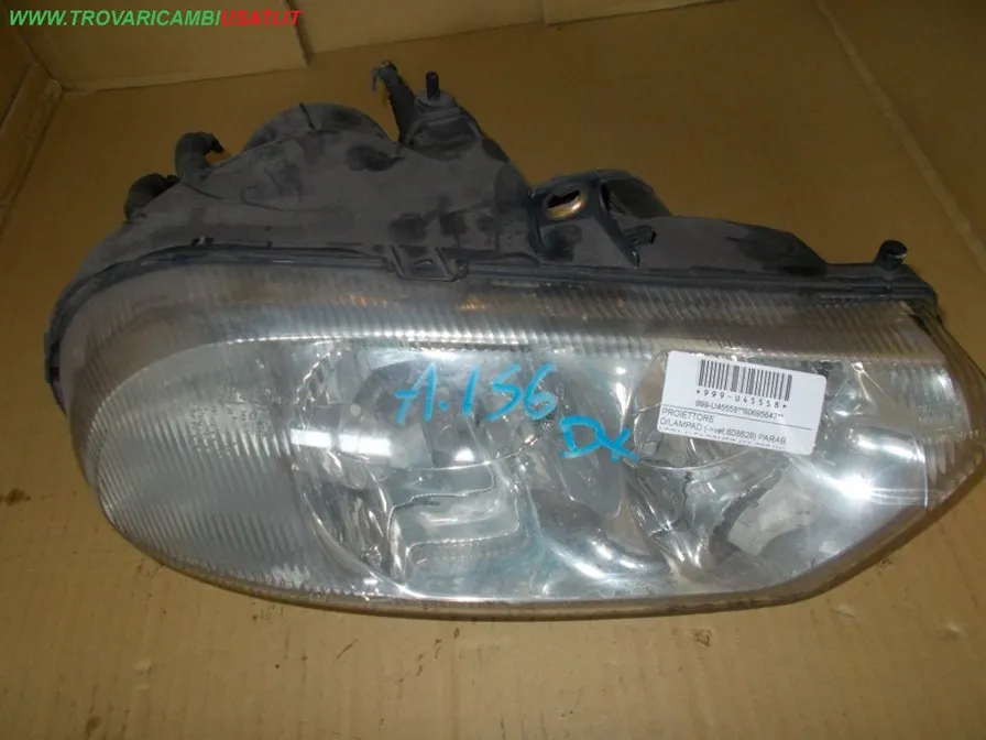 PROIETTORE D/LAMPAD.(->vet.608629) PARAB. NERA ALFA ROMEO 156 (932-X1)
