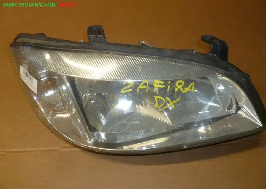 PROIETTORE D. OPEL ZAFIRA (Supp.Inf. rotto)