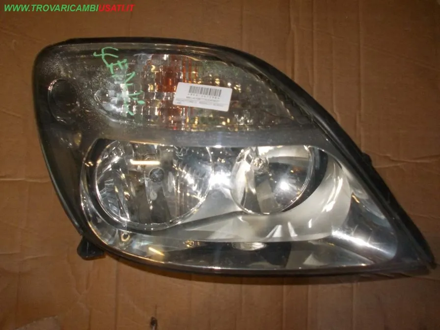 PROIETTORE D. RENAULT SCENIC (J64)
