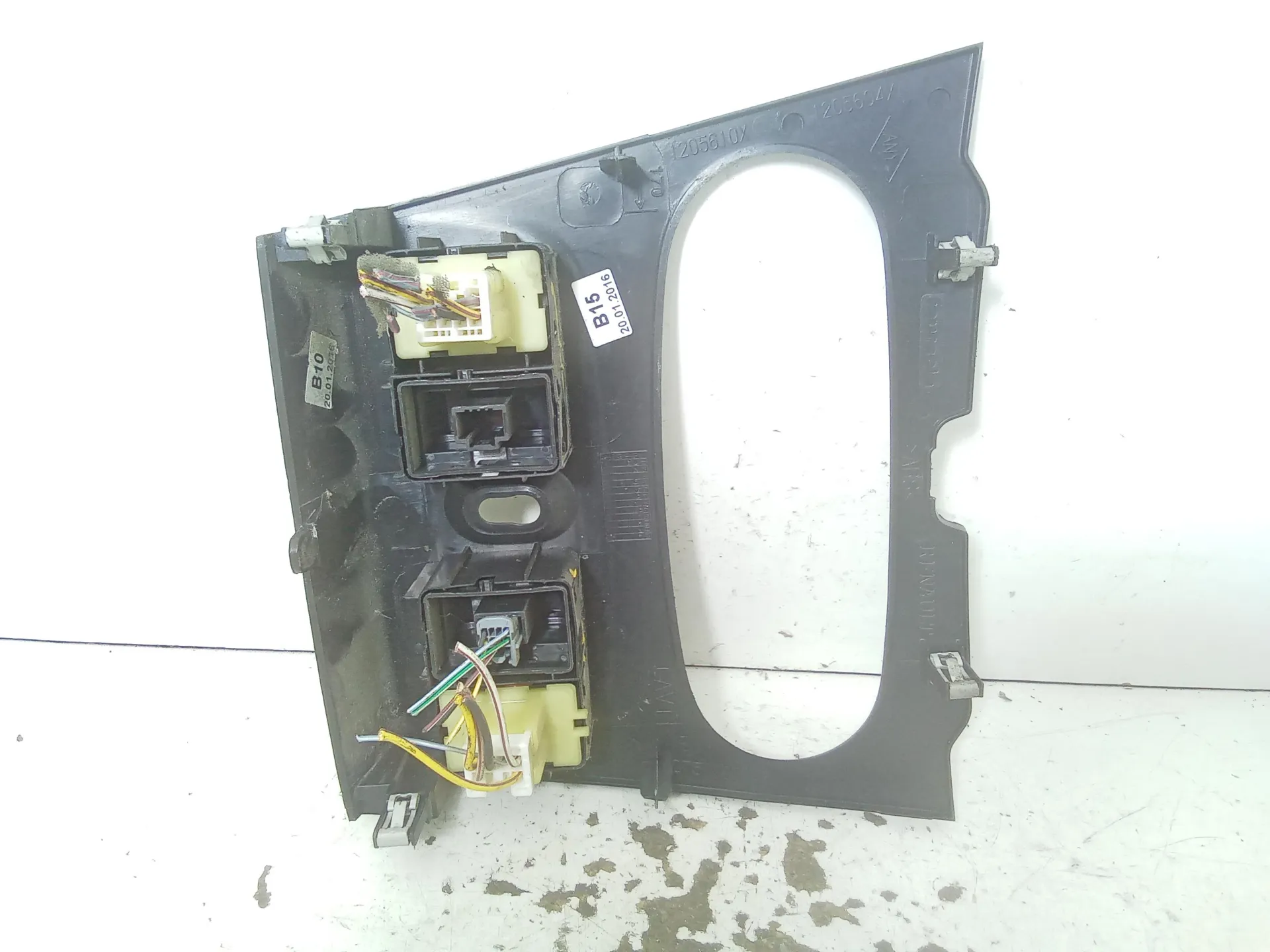 PULSANTIERA ALZAVETRI CENTRALE con codice 275009384r da DACIA Sandero Serie II (12>20)