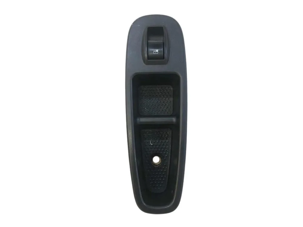 PULSANTIERA ANTERIORE DESTRA con codice 735521260 da FIAT 500 L Serie (351_352) (12>)