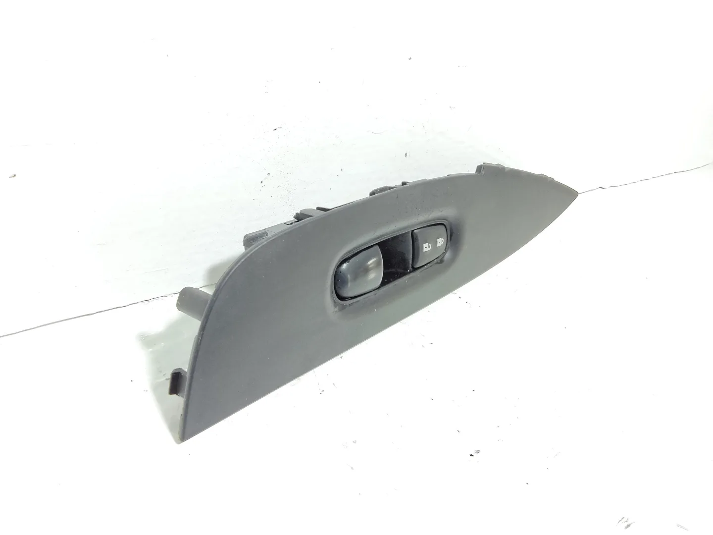 PULSANTIERA ANTERIORE DESTRA con codice 4EH0AX da NISSAN Qashqai Serie (14>)