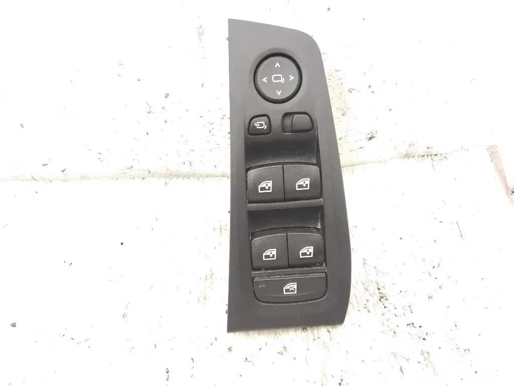 PULSANTIERA ANTERIORE SINISTRA con codice 7948784-01 da BMW Serie 1 F40 (19>)