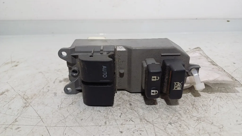 PULSANTIERA ANTERIORE SINISTRA TOYOTA Yaris Serie 848200D260 1NRFE (11>13)
