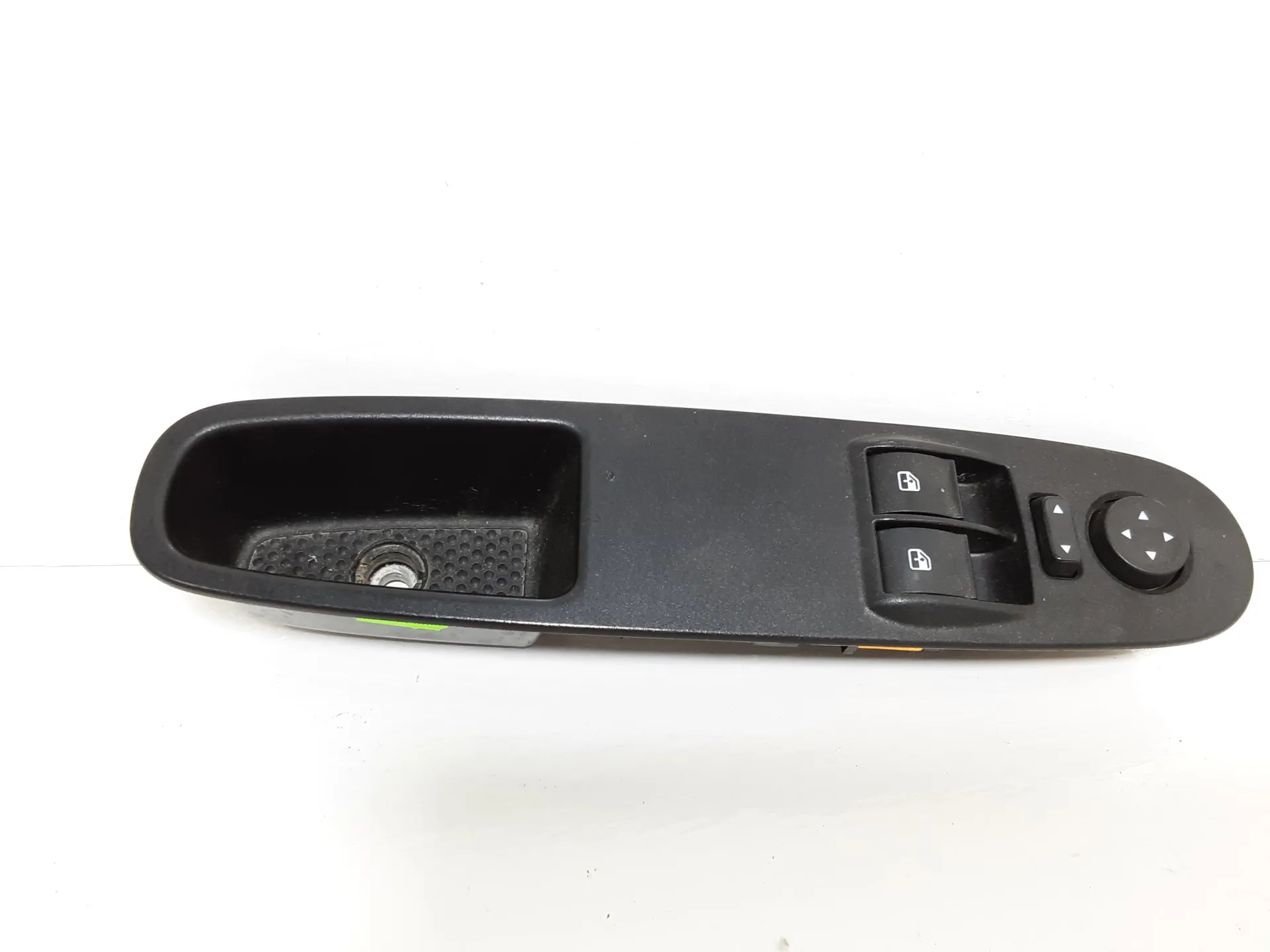 PULSANTIERA ANTERIORE SINISTRA con codice 30813A220 da LANCIA Ypsilon 4° Serie (11>)