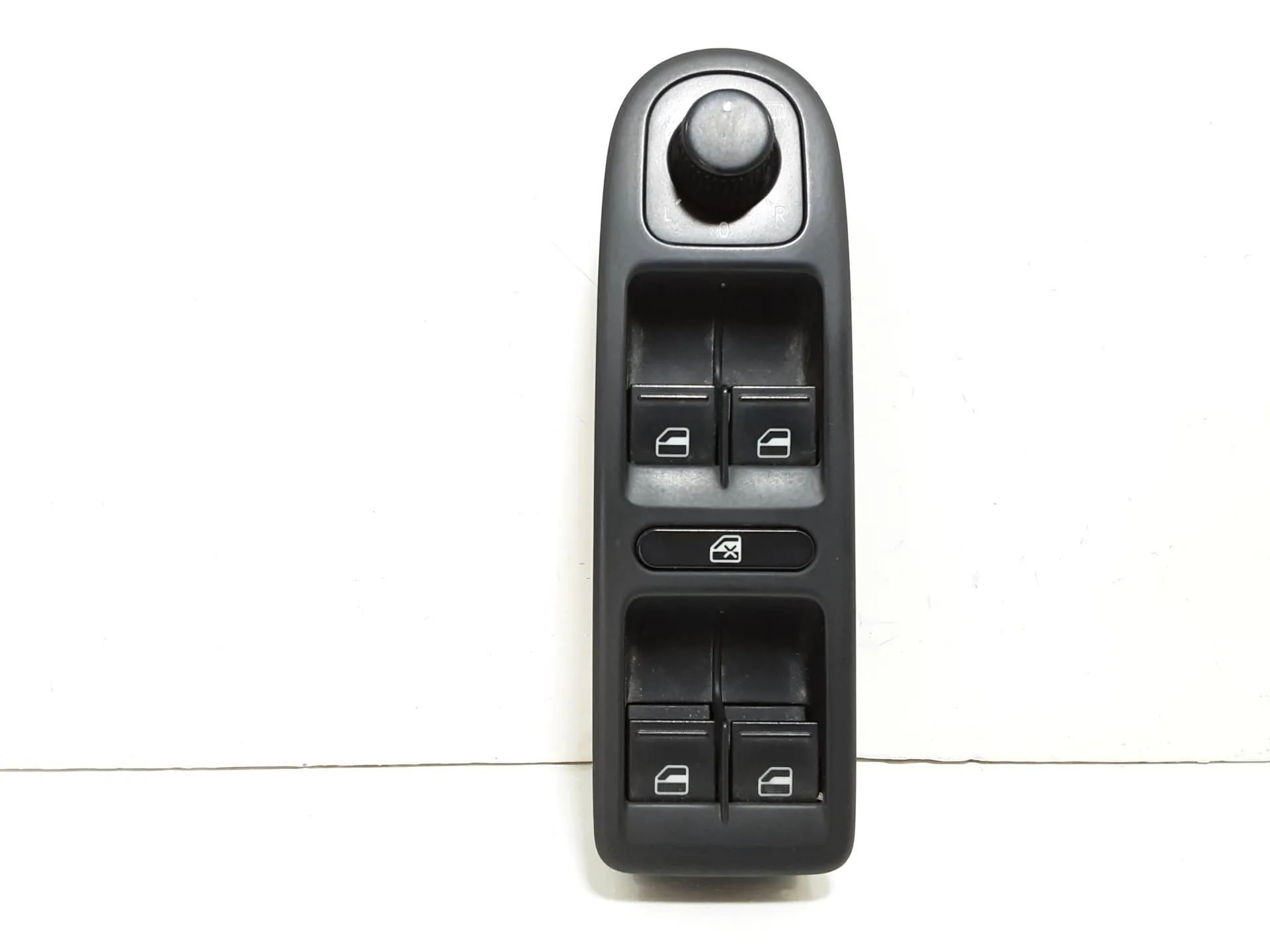 PULSANTIERA ANTERIORE SINISTRA con codice 5K0867255A da VOLKSWAGEN Golf 6 Berlina (08>12)