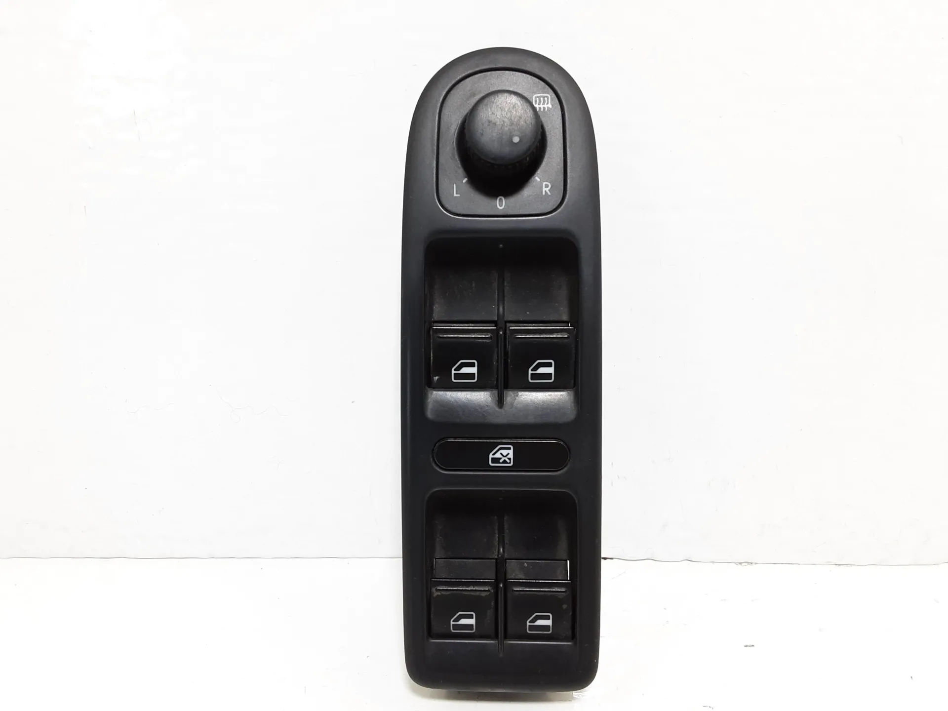 PULSANTIERA ANTERIORE SINISTRA con codice 5K0867255A da VOLKSWAGEN Golf 6 Berlina (08>12)
