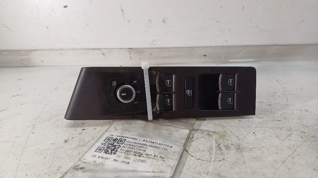 PULSANTIERA ANTERIORE SINISTRA VOLKSWAGEN Passat Variant 5° Serie 1K4959857CREH CFFB (10>)