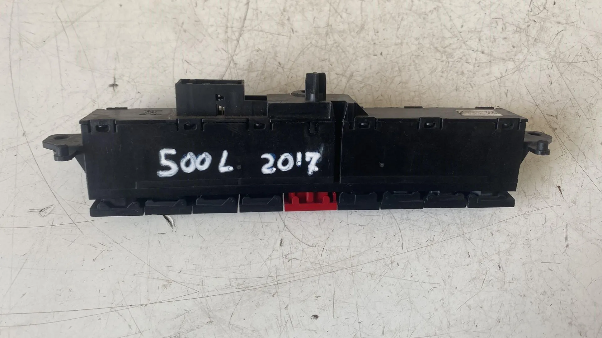 PULSANTIERA CENTRALE con codice 7356509060 da FIAT 500 L Serie (351_352) (12>)