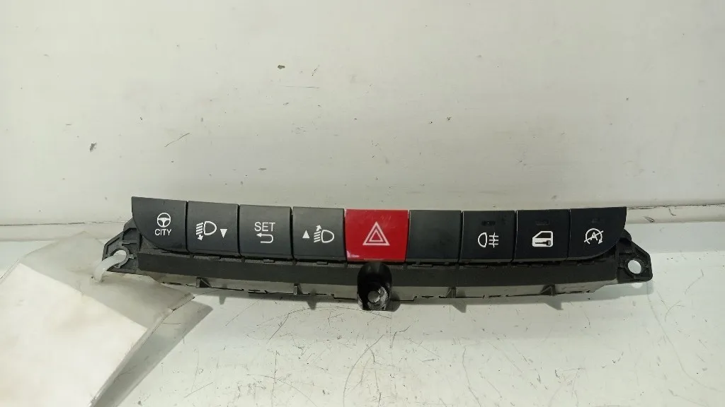 PULSANTIERA CENTRALE FIAT 500 L Serie (351_352) 735602541 199B4000 (12>)