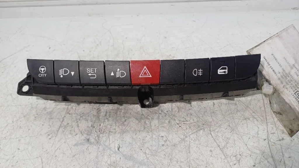 PULSANTIERA CENTRALE FIAT 500 L Serie (351_352) 735571363 843A1000 (12>)