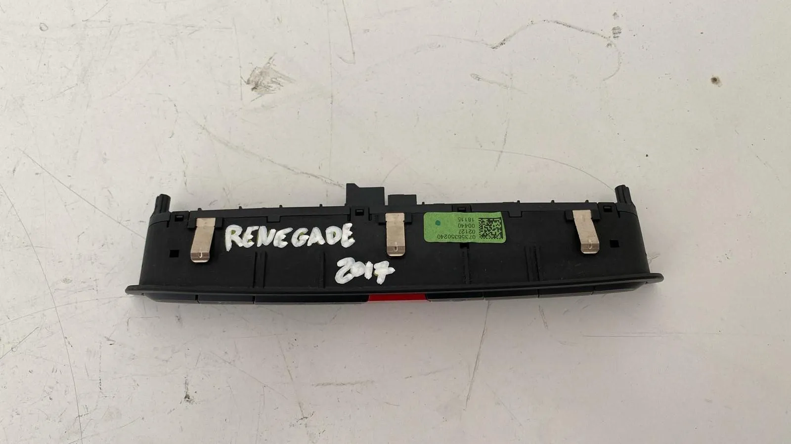 PULSANTIERA CENTRALE con codice 07356350240 da JEEP Renegade Serie (14>)