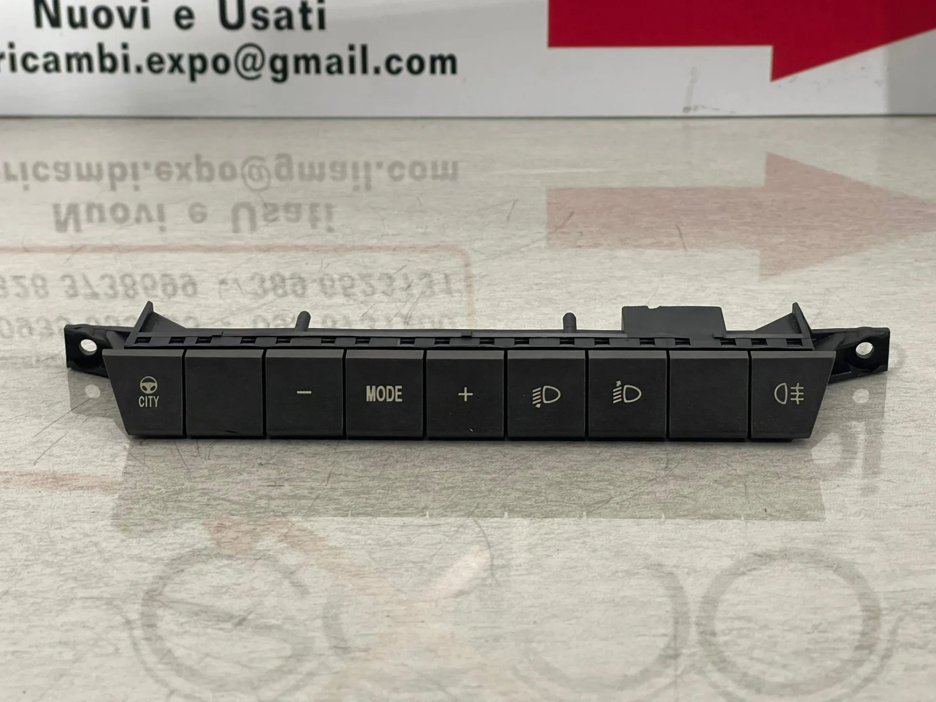 PULSANTIERA CENTRALE LANCIA Ypsilon 2° Serie 735433493 (06>10)