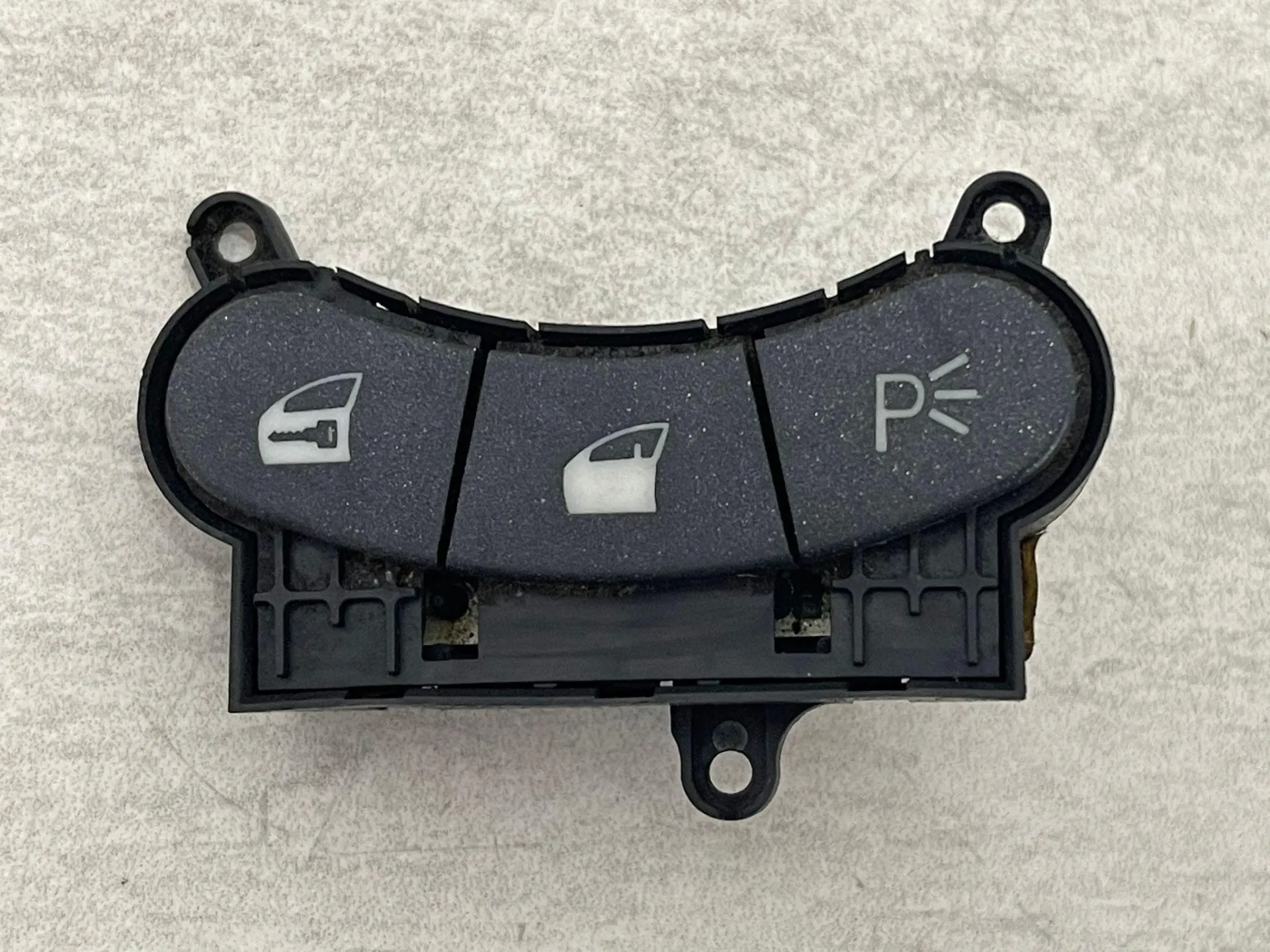 PULSANTIERA CHIUSURA PORTE E PULSANTE ESP con codice 735342538 da PULSANTIERA CHIUSURE PORTE LANCIA Ypsilon 2° Serie (06>10)