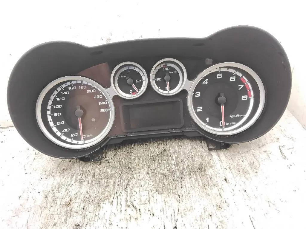 QUADRO STRUMENTI con codice 50520876 da ALFA ROMEO Mito Serie (955_) (08>)