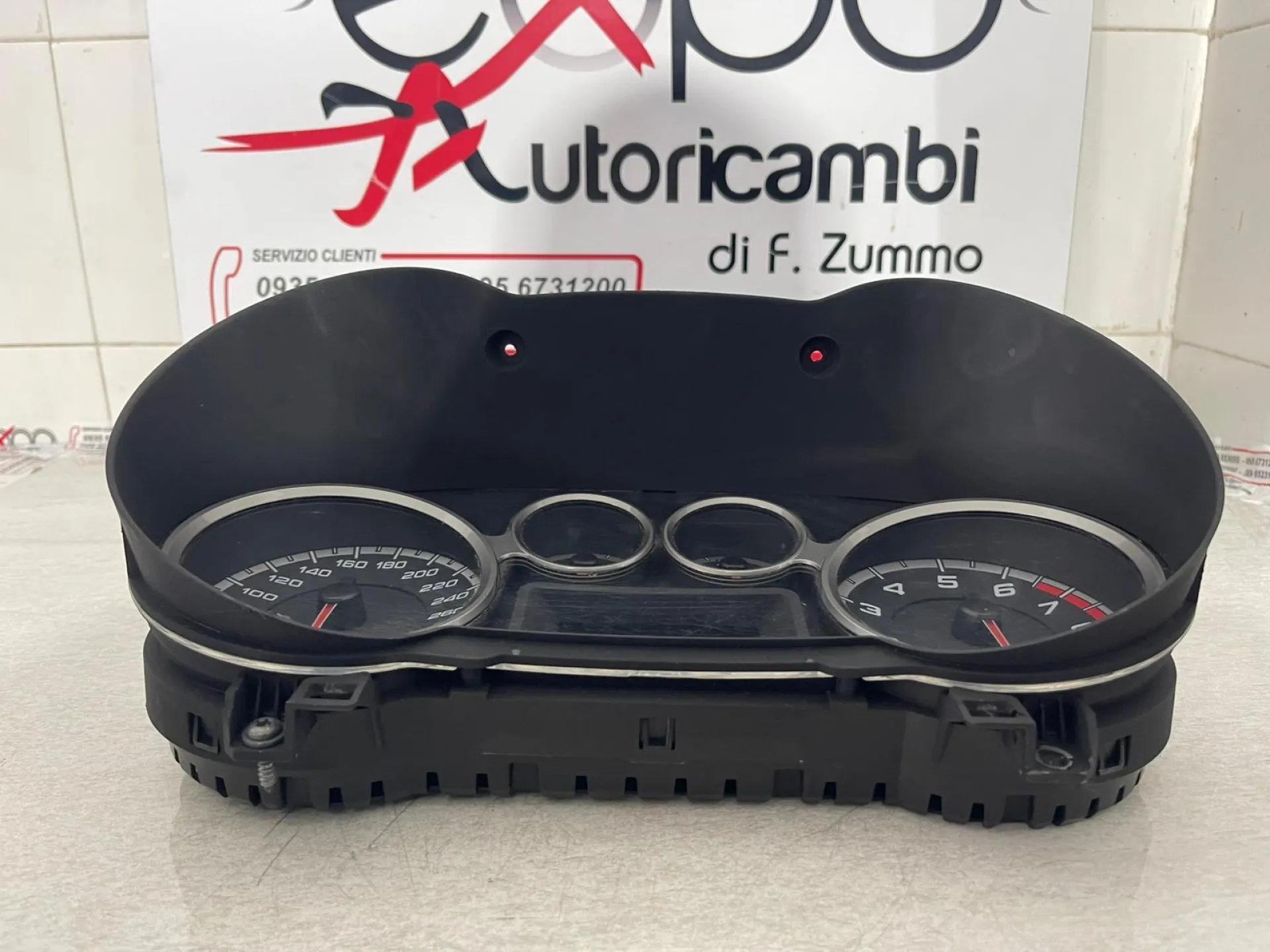 QUADRO STRUMENTI con codice 50516435 da ALFA ROMEO Mito Serie (955_) (08>)