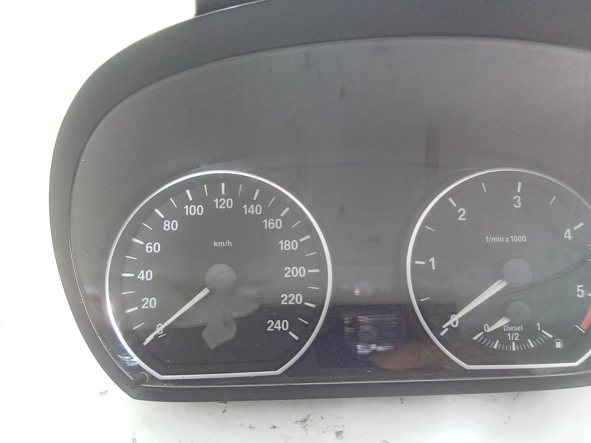 QUADRO STRUMENTI con codice 1024952-84 da BMW Serie 1 Serie (E87) (07>)