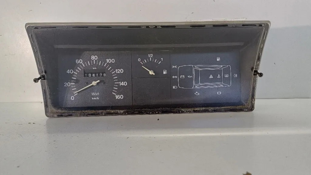 QUADRO STRUMENTI CENTRALE LIVELLI FIAT Panda 1° Serie 7753838 187A1000 (80>03)