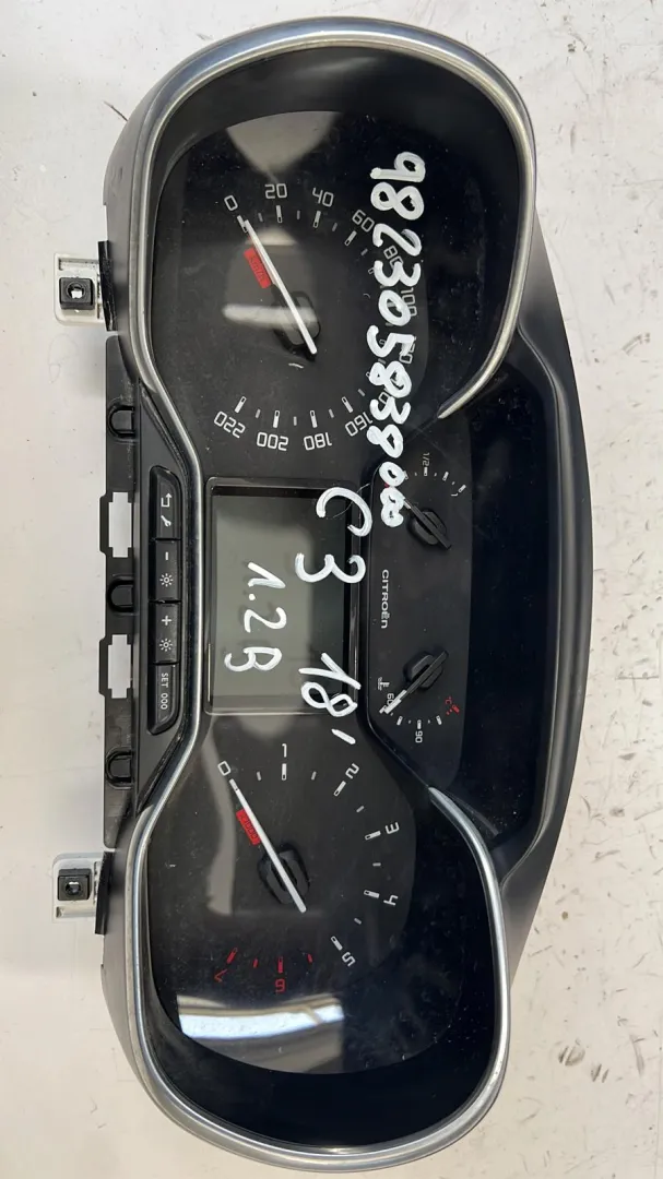 Quadro strumenti Citroen C3 1.2 B del 2018 CODICE RICAMBIO : 982305838000