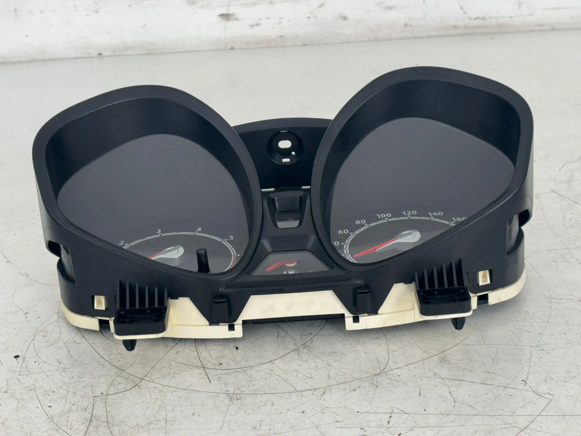 QUADRO STRUMENTI con codice 8A6T-10846-AP da FORD Fiesta 6° Serie (08>17)