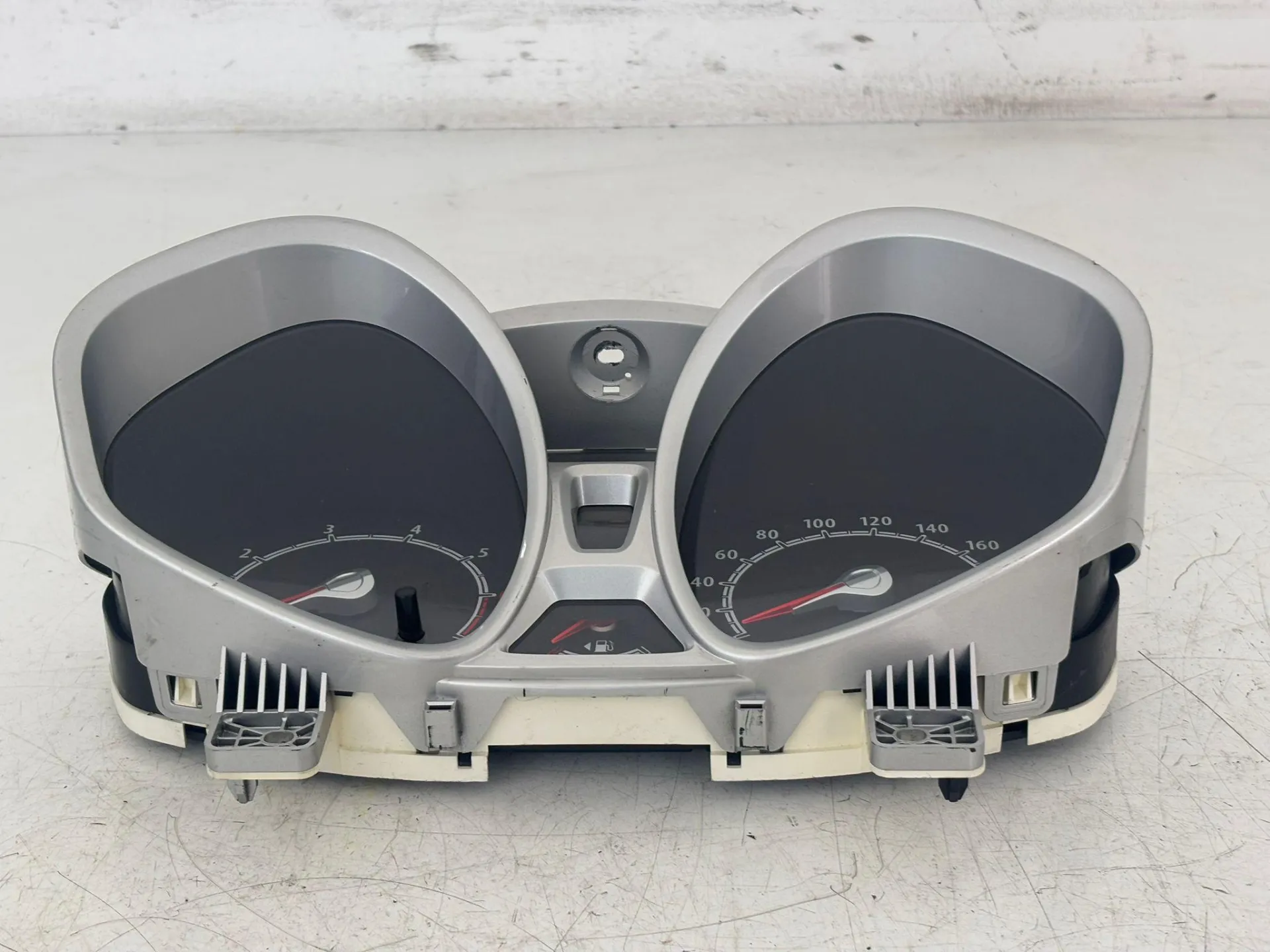 QUADRO STRUMENTI con codice 8A6T--0849-EG da FORD Fiesta 6° Serie (08>17)