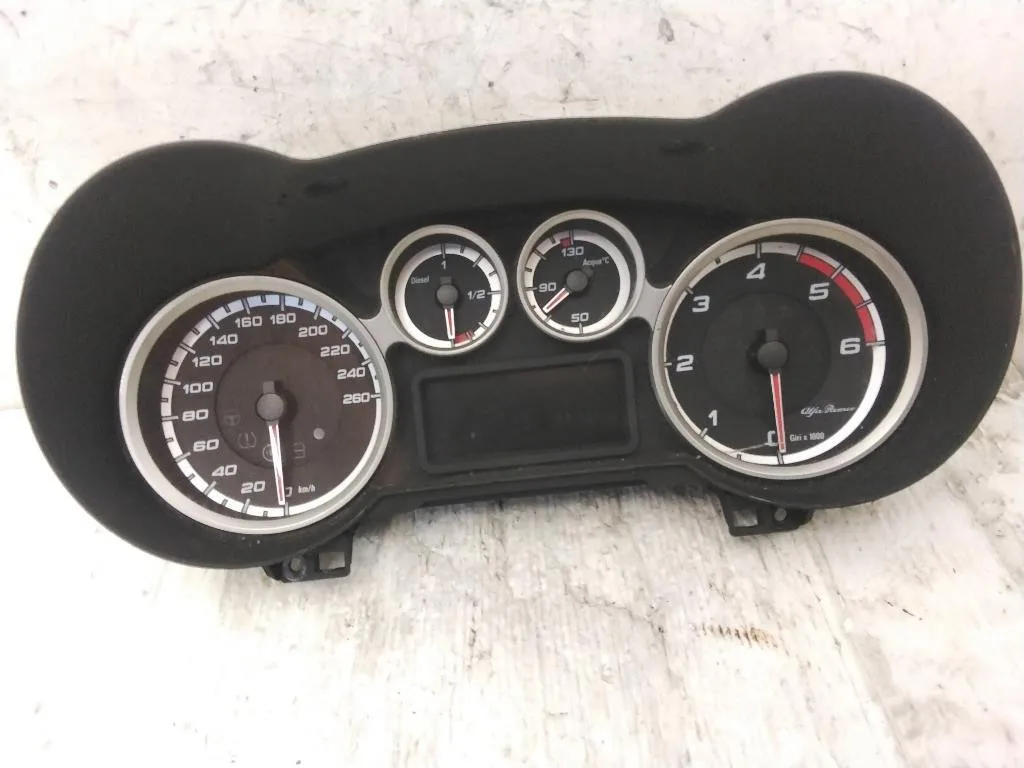 QUADRO STRUMENTI con codice 50508528 da ALFA ROMEO Mito Serie (955_) (08>)