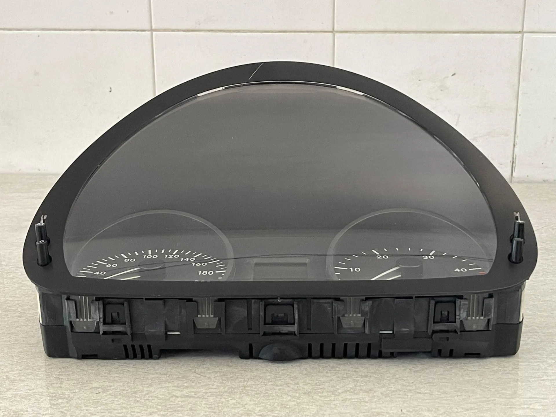 QUADRO STRUMENTI con codice A6394462121 da MERCEDES Vito W639 2° Serie (03>14)