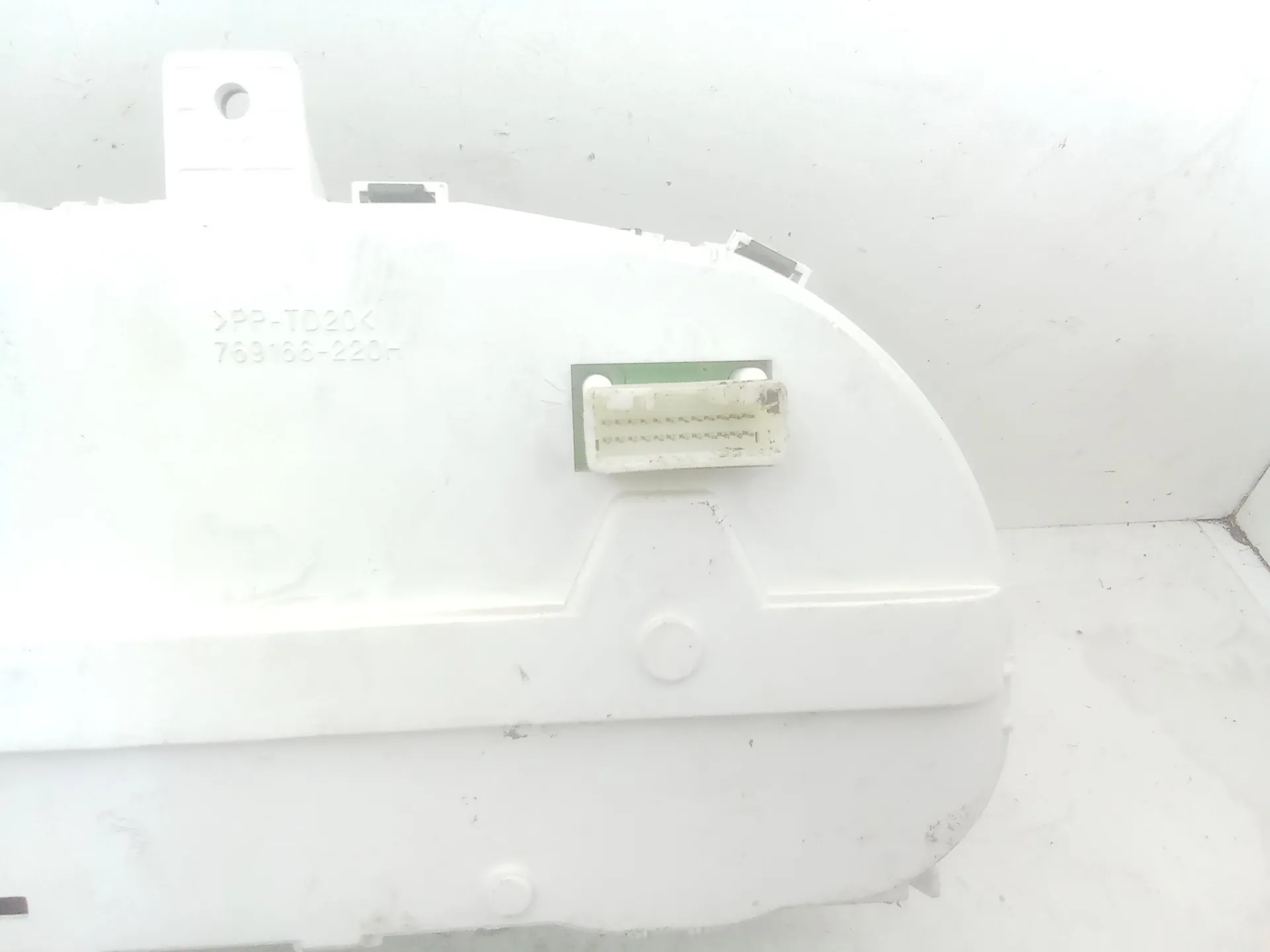 QUADRO STRUMENTI con codice 8100a485 da MITSUBISHI Outlander Serie (CW0) (07>09)