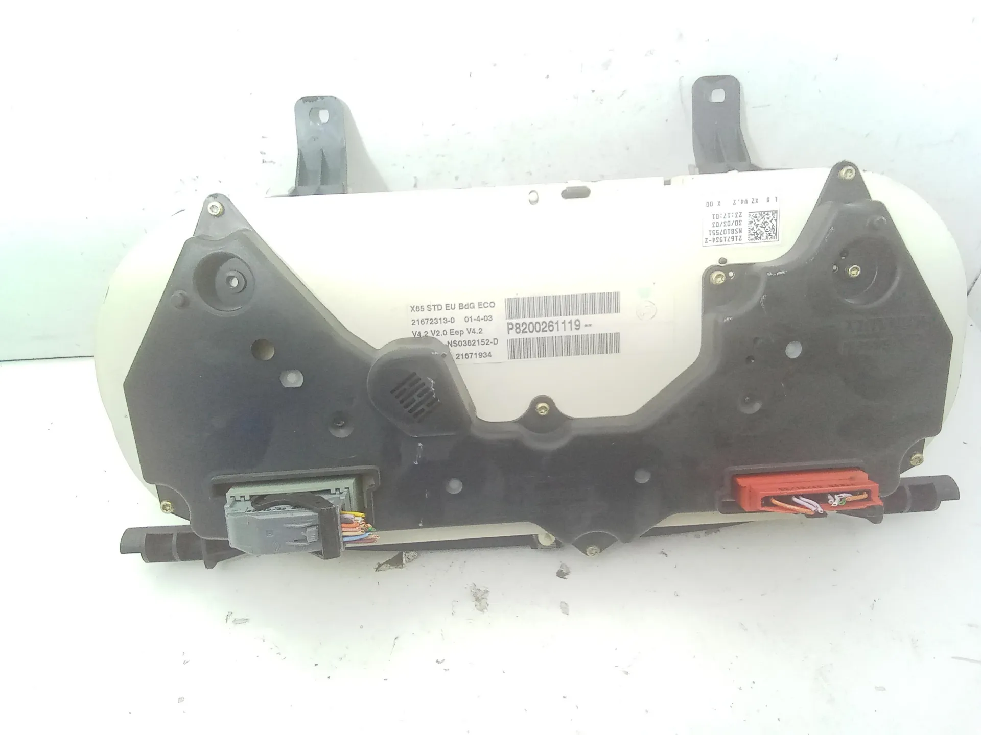 QUADRO STRUMENTI con codice P8200261119 da RENAULT Clio Serie (01>05)