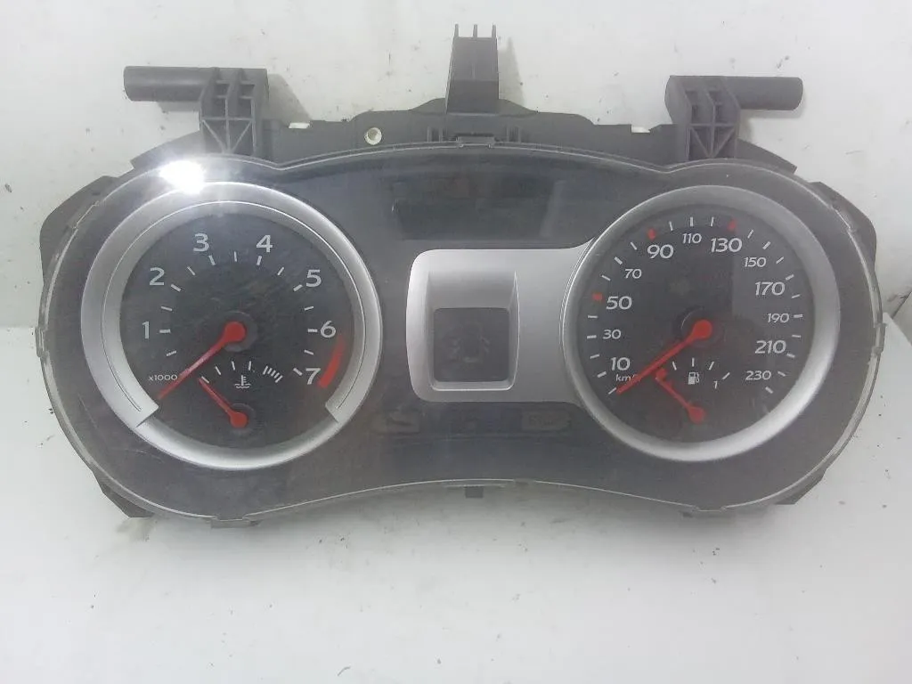 QUADRO STRUMENTI con codice 8200628775--G da RENAULT Clio Serie (04>08)