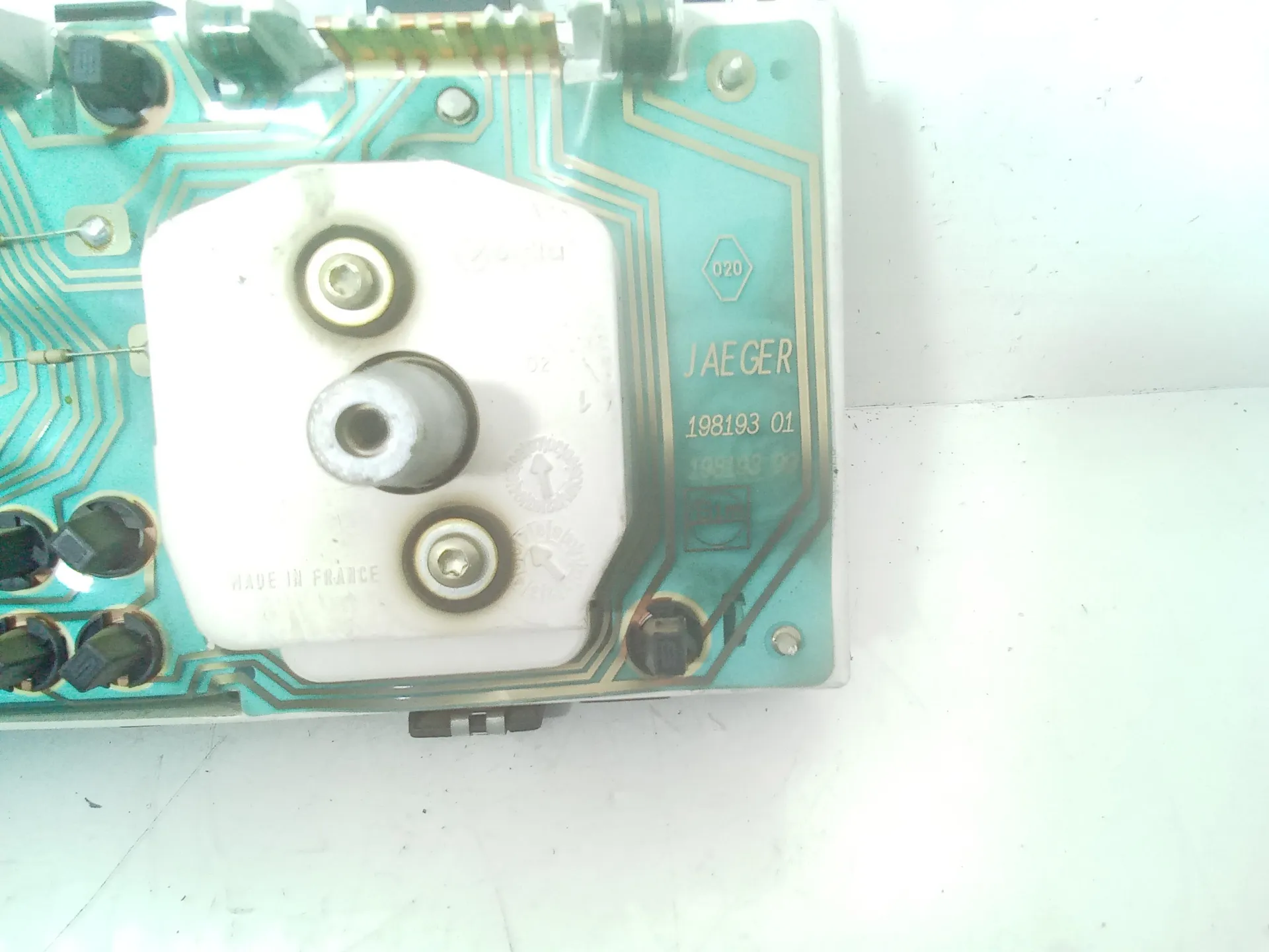 QUADRO STRUMENTI con codice 19819301 da RENAULT Clio Serie (94>98)