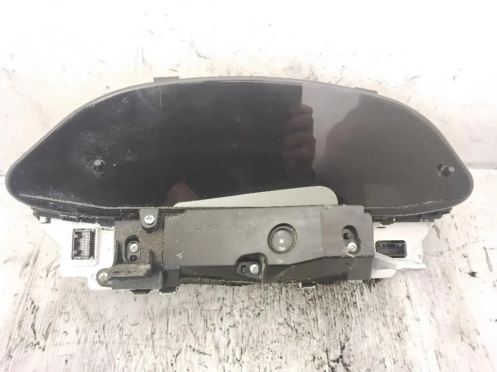 QUADRO STRUMENTI con codice 83800-0D501 da TOYOTA Yaris Serie (05>08)