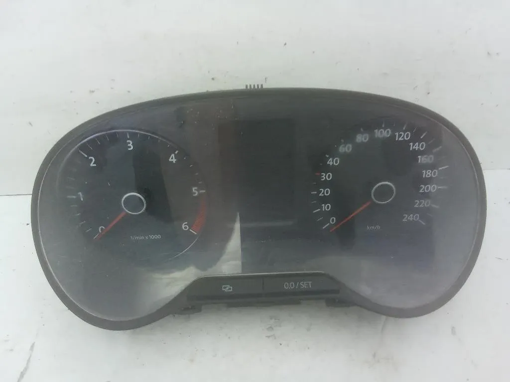 QUADRO STRUMENTI con codice 6R0920861E da VOLKSWAGEN Polo 5° Serie (09>17)