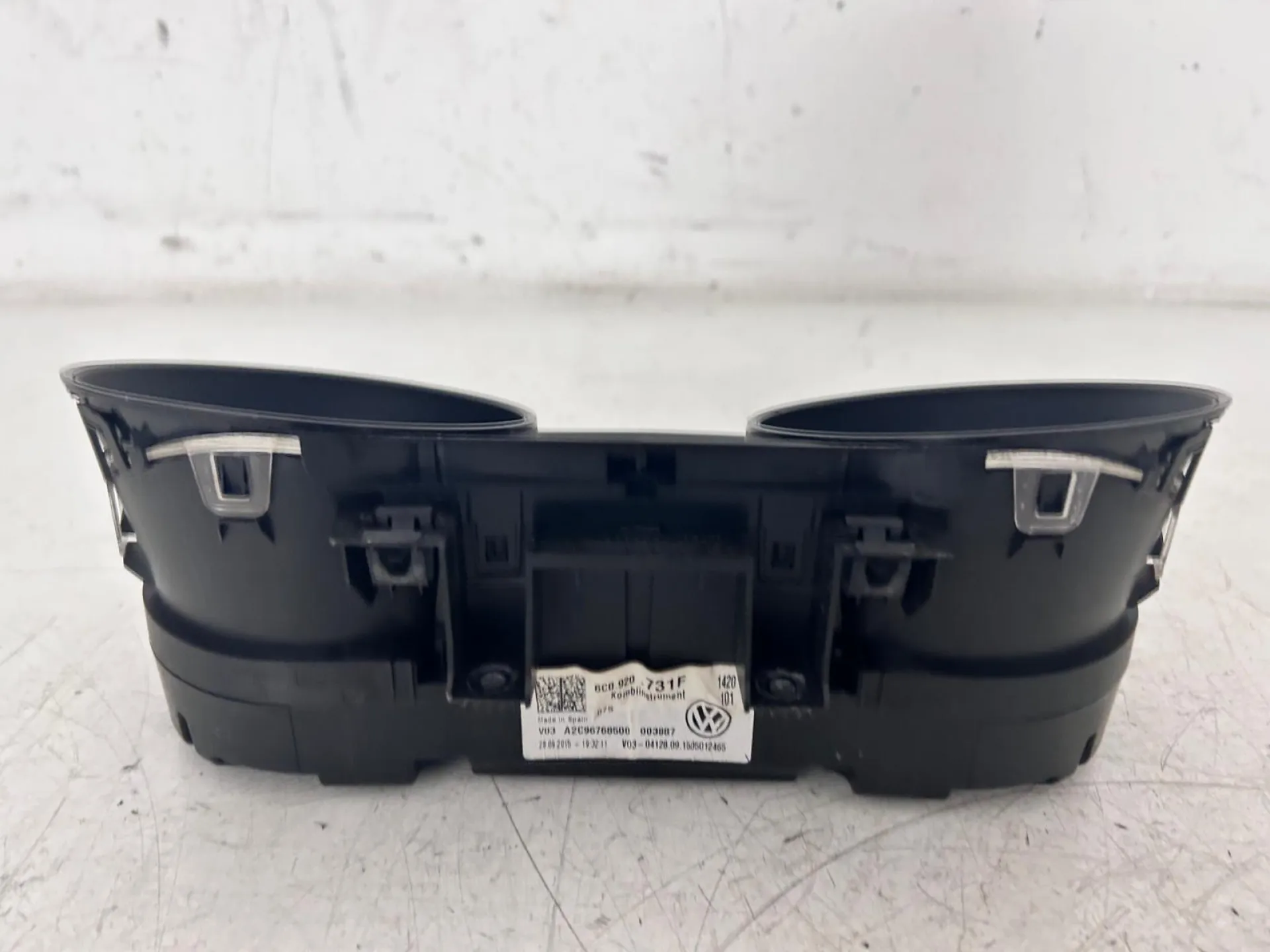 QUADRO STRUMENTI con codice 6C0920731F da VOLKSWAGEN Polo 5° Serie (09>17)