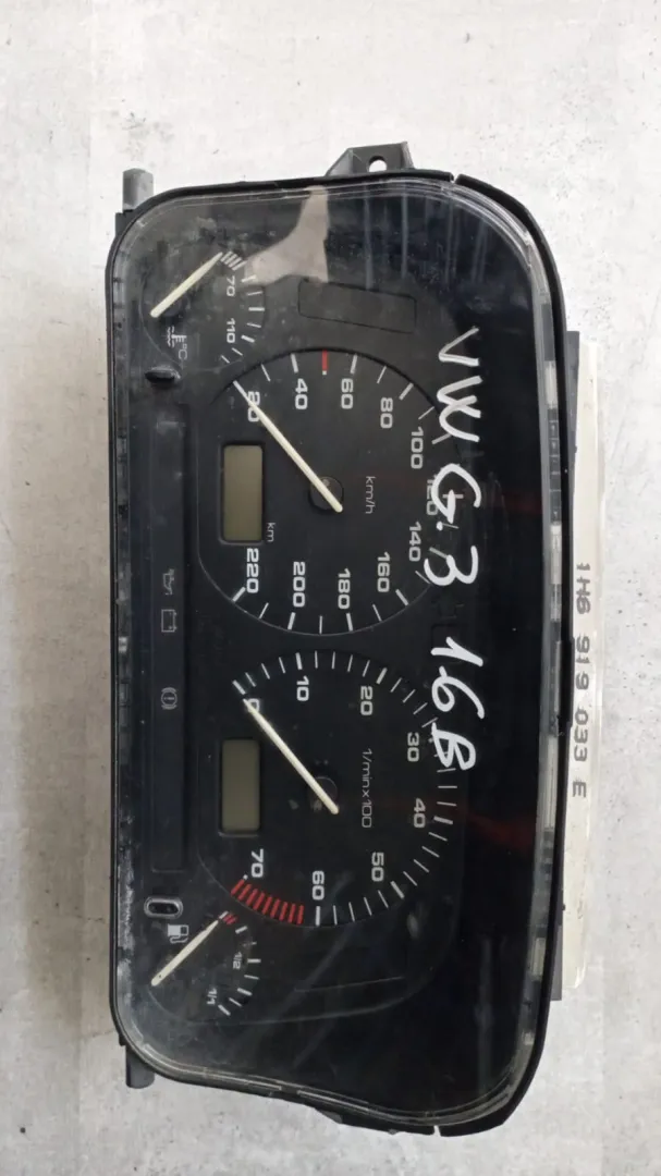 Quadro strumenti VW Golf 3 1.6 B del 1993 CODICE RICAMBIO : 1H6919033
