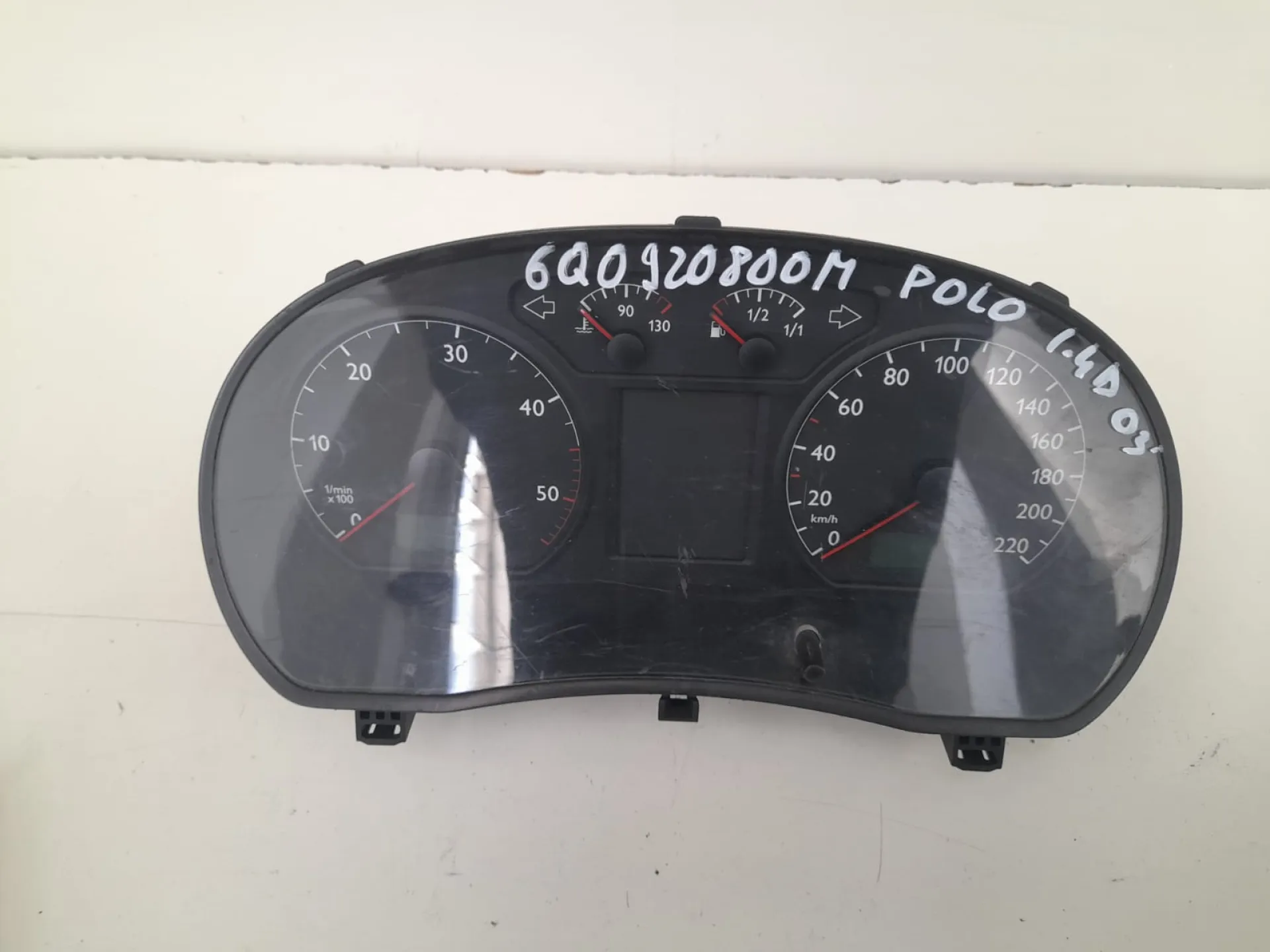 Quadro strumenti VW Polo 1.4 D del 2008 CODICE RICAMBIO : 6Q0920800M