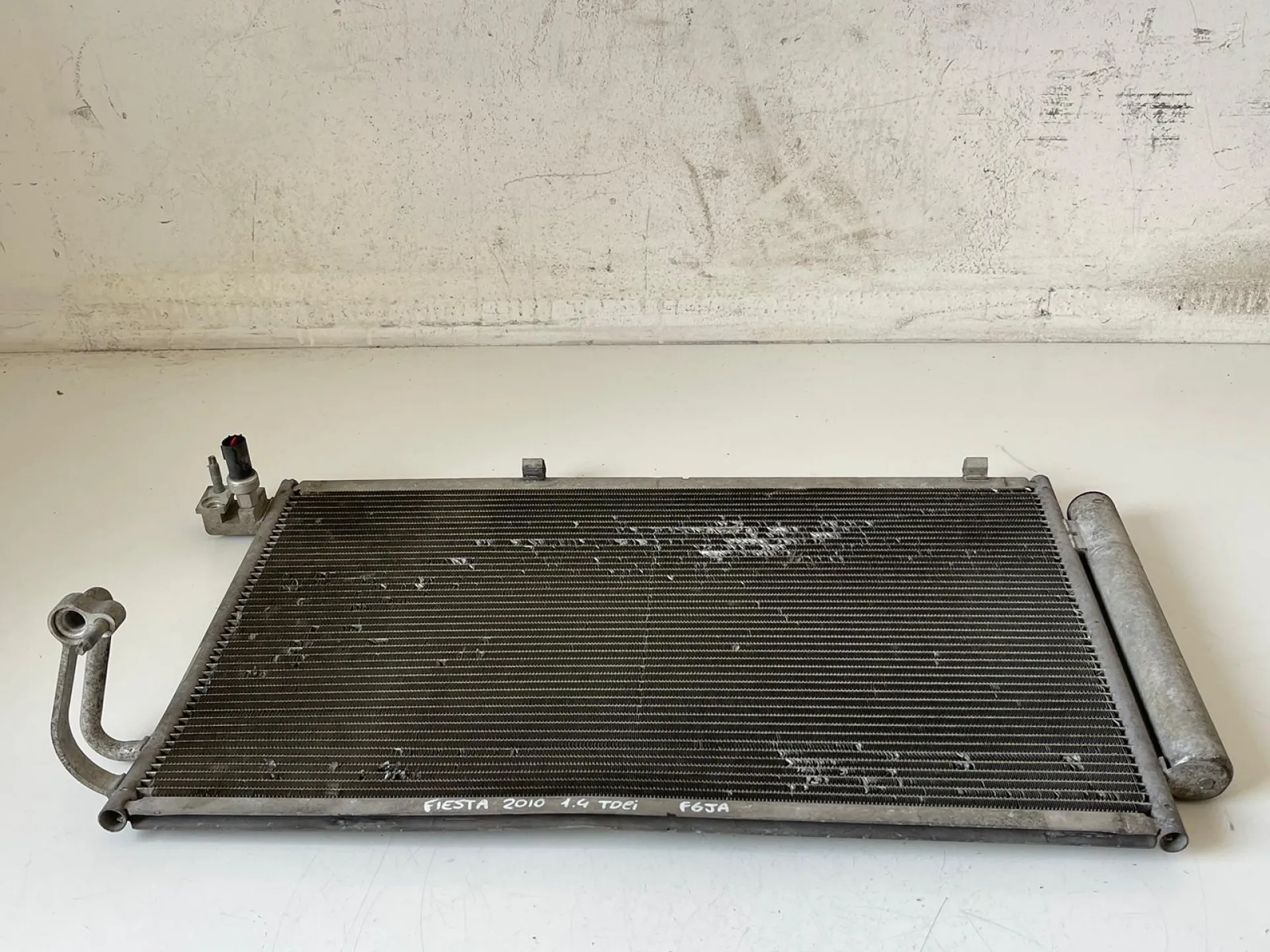 RADIATORE A/C FORD Fiesta 6° Serie Diesel 1400 (08>17)
