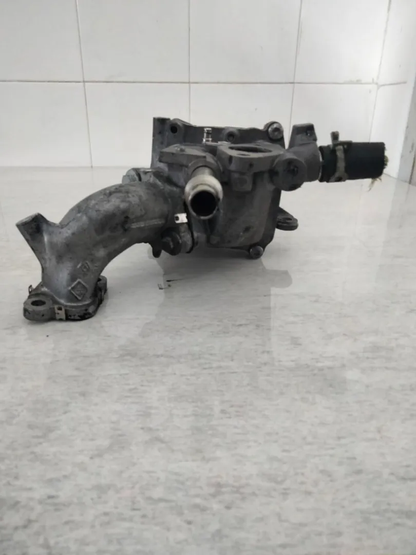 RADIATORE SCARICO GAS EGR con codice 14757086R da RENAULT Trafic Serie Diesel 1600 (14>)