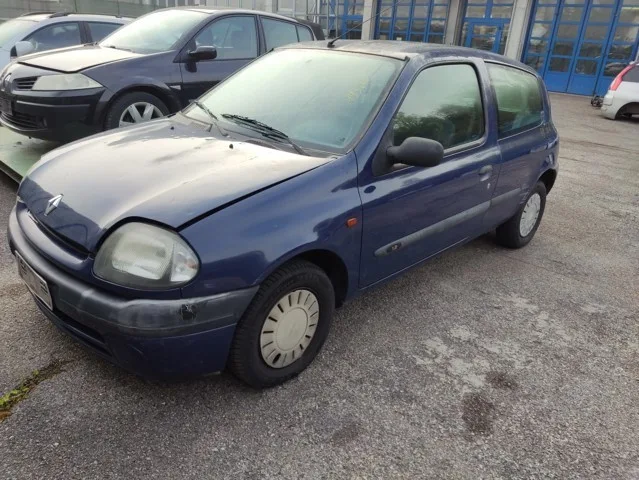 FANALE POST SX EST RENAULT CLIO 98>01