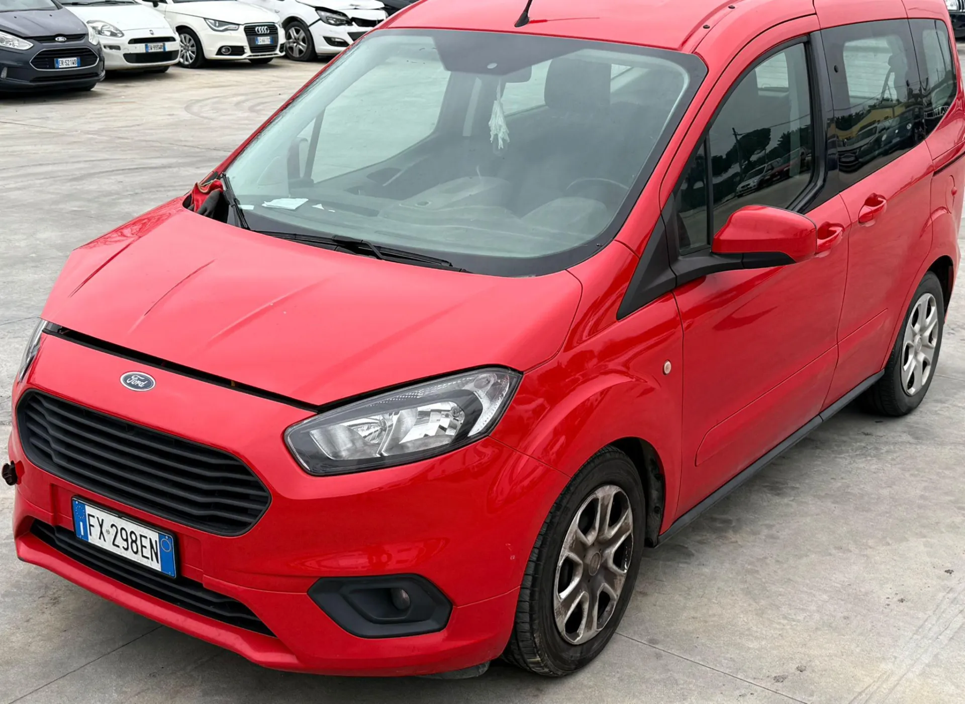 RICAMBI USATI AUTO con codice N.D. da FORD Tourneo Courier (C4A) con codice motore SFCF Benzina 1000 (13>)