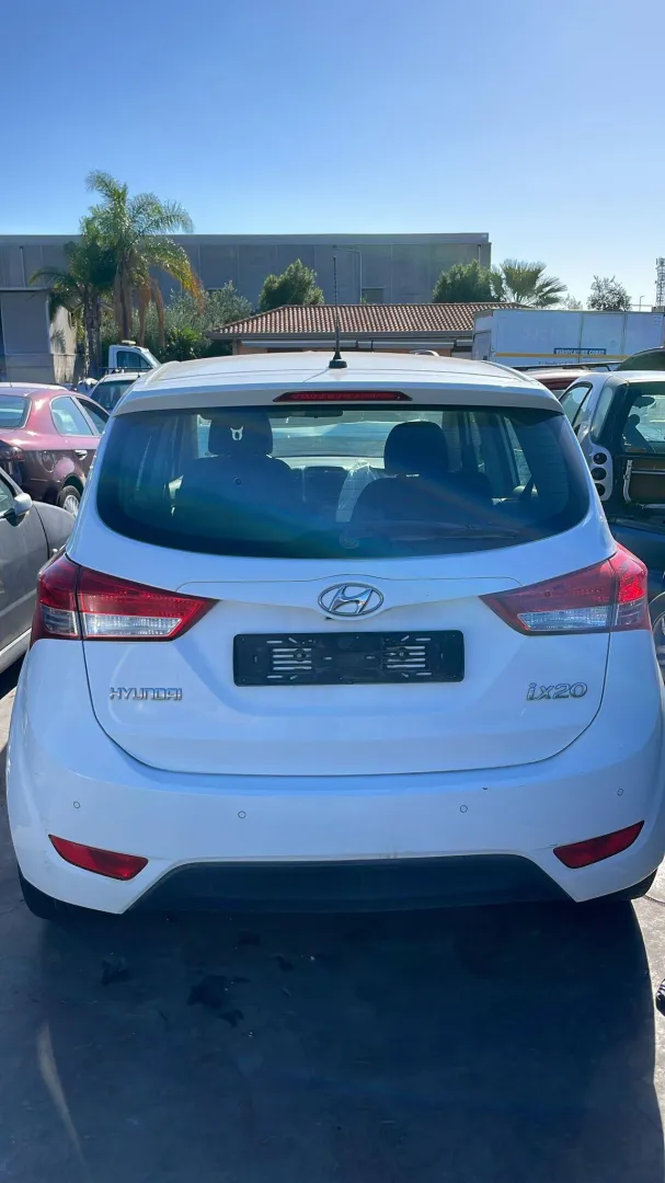 RICAMBI USATI AUTO con codice con codice motore G4FA/G4FA da HYUNDAI iX20 Serie Benzina 1400 (10>19)