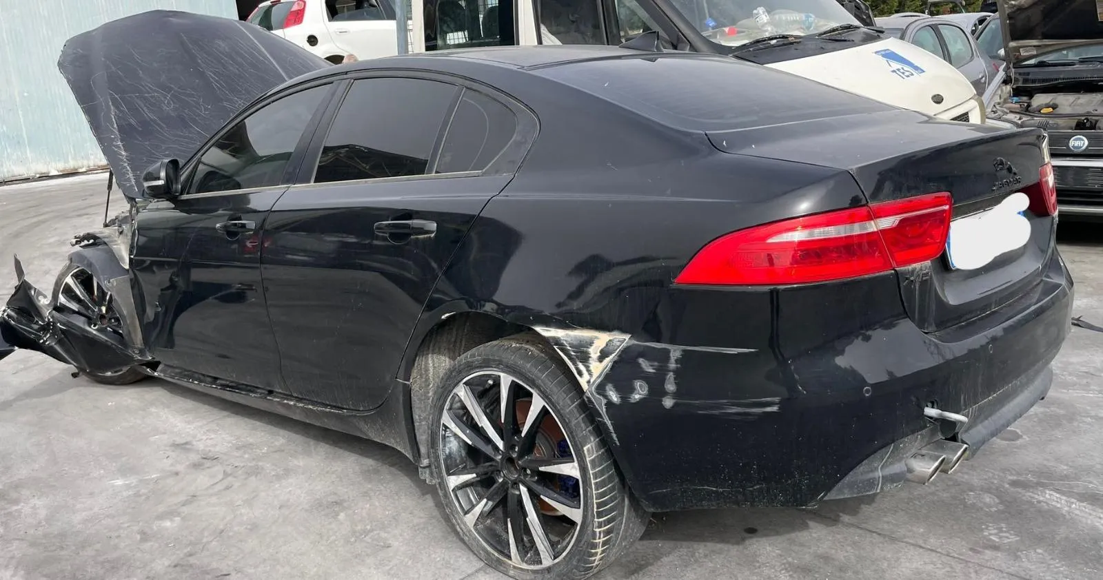 RICAMBI USATI AUTO con codice con codice motore 204DTD da JAGUAR XE Serie (X760) Diesel 2000 (15>)