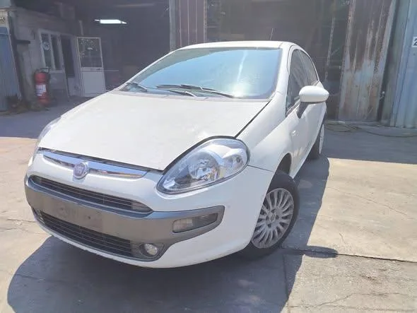 RICAMBI USATI AUTO FIAT Punto EVO 51901071 con codice motore 199A2000 Diesel 1248 (09>12)