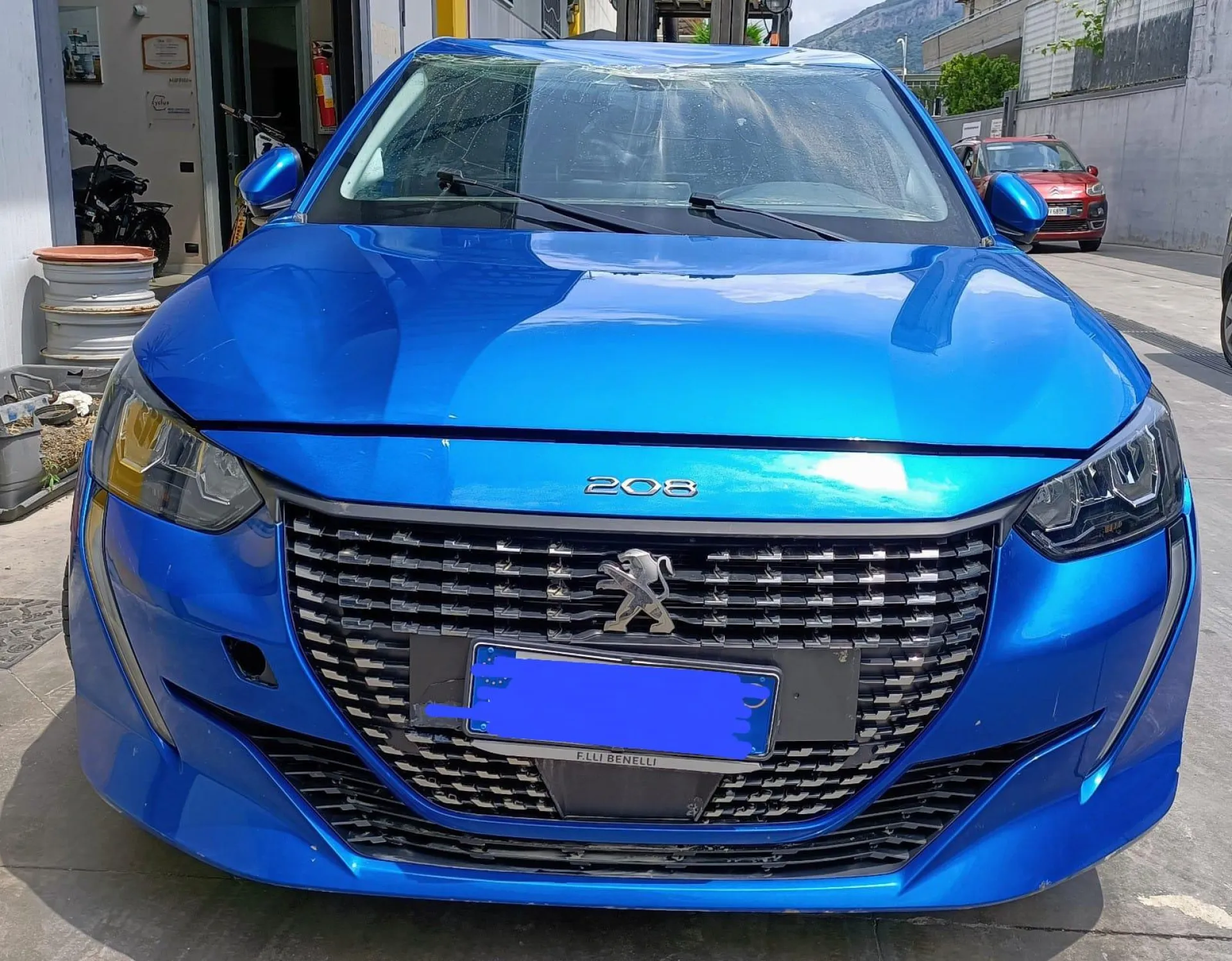RICAMBI USATI AUTO PEUGEOT 208 Serie con codice motore HMH (EB2FAD) Benzina 1200 (19>)