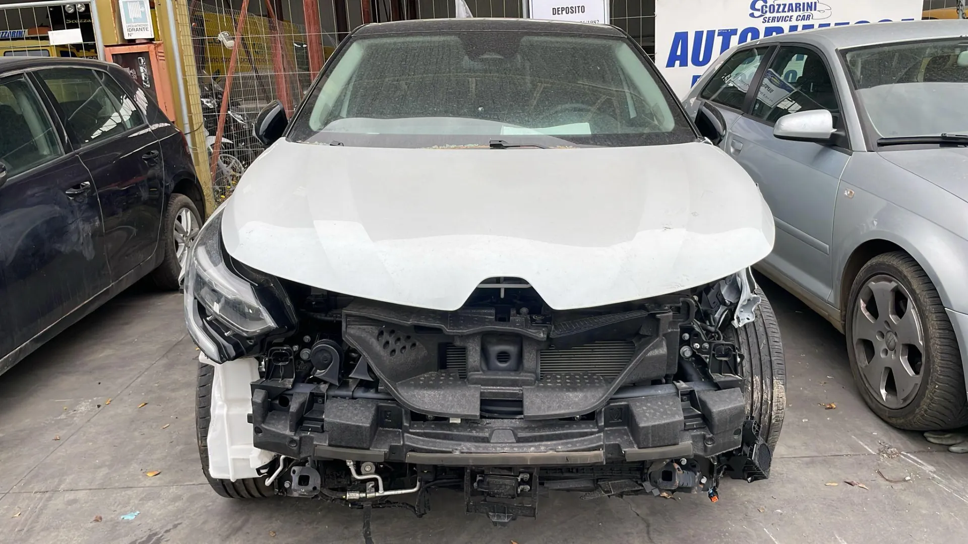 RICAMBI USATI AUTO con codice con codice motore H4M B6/H4M B6 da RENAULT Captur Serie Benzina 1600 (19>)