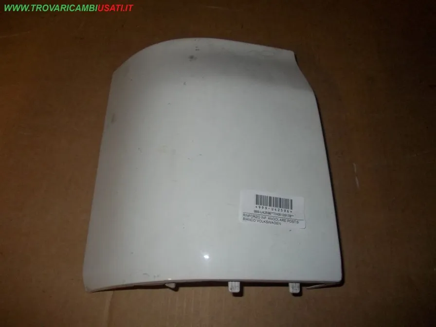 RINFORZO INF. ANGOLARE POST.S. BIANCO VOLKSWAGEN TRANSPORT./MULTIVAN/CARAV.(T5)