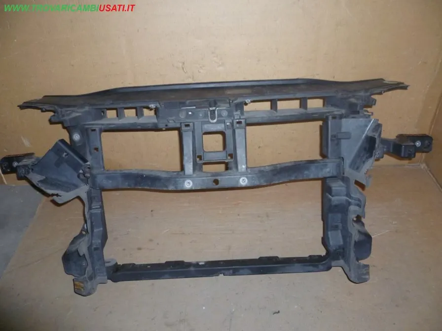 RIVESTIMENTO ANT.INT.(in plastica) VOLKSWAGEN PASSAT (3C)
